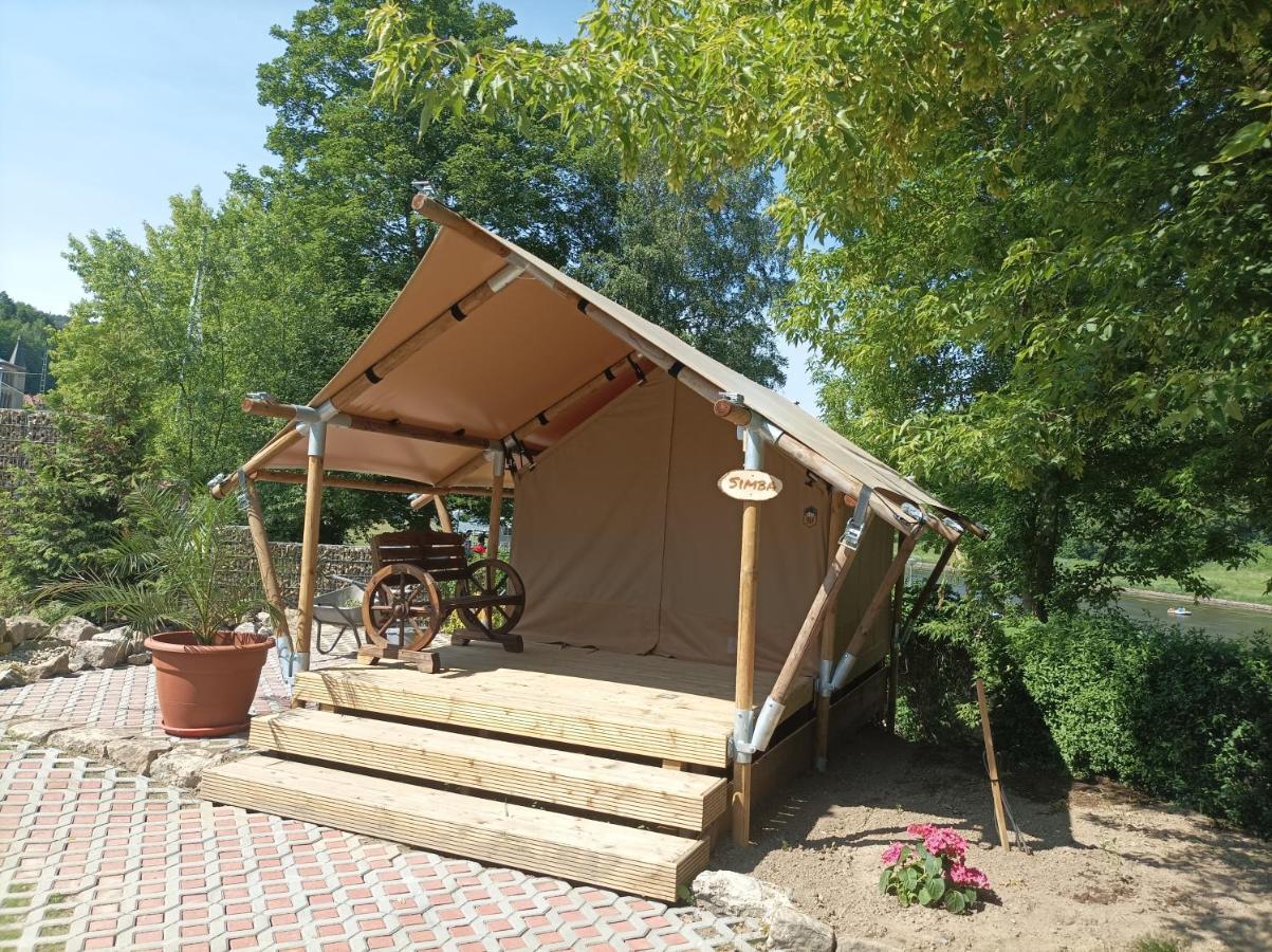 Campingplatz Am Treidlerweg Hotel Кьонихщайн ан дер Елбе Екстериор снимка