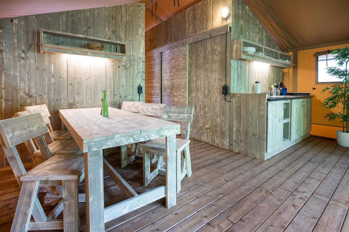 Campingplatz Am Treidlerweg Кьонихщайн ан дер Елбе Стая снимка