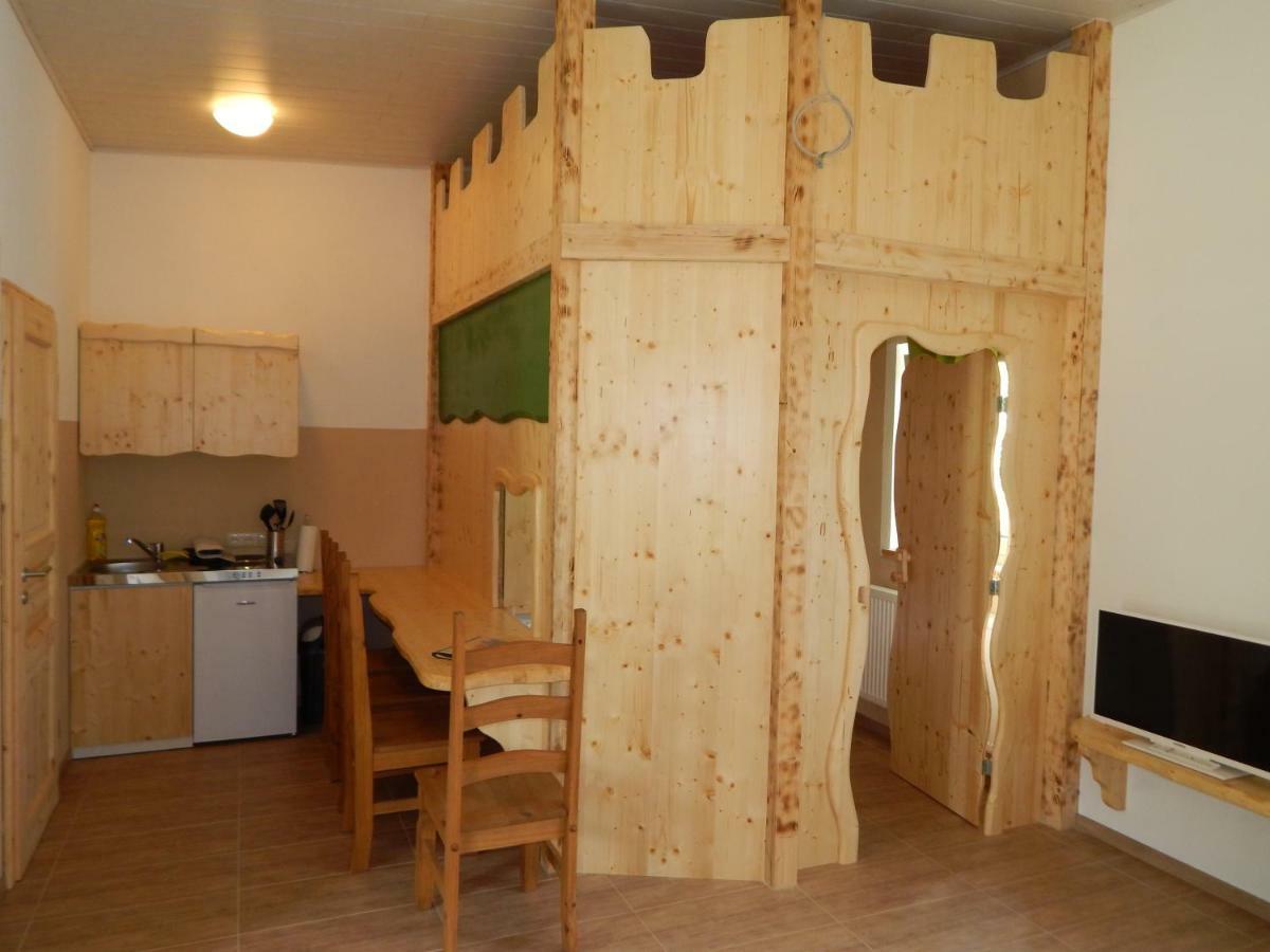 Campingplatz Am Treidlerweg Кьонихщайн ан дер Елбе Екстериор снимка