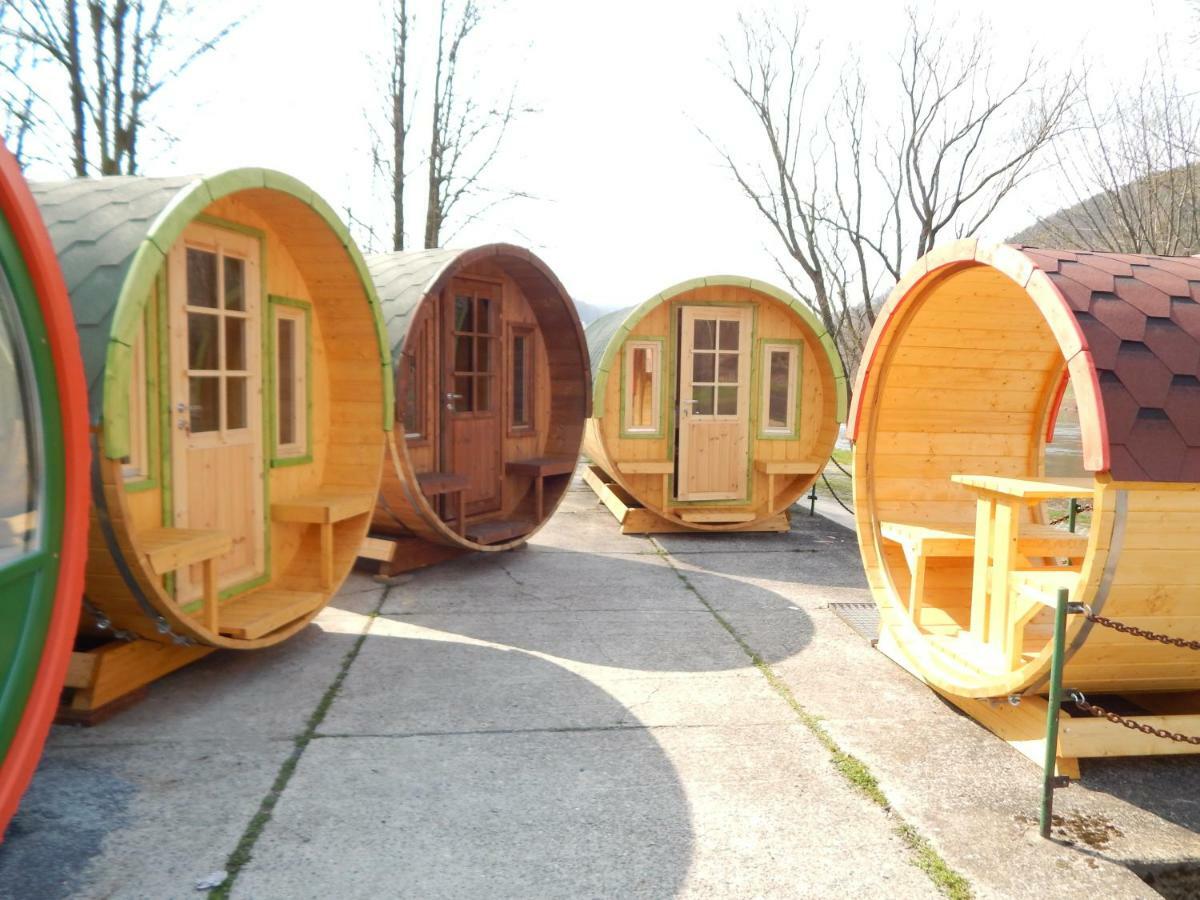 Campingplatz Am Treidlerweg Кьонихщайн ан дер Елбе Екстериор снимка
